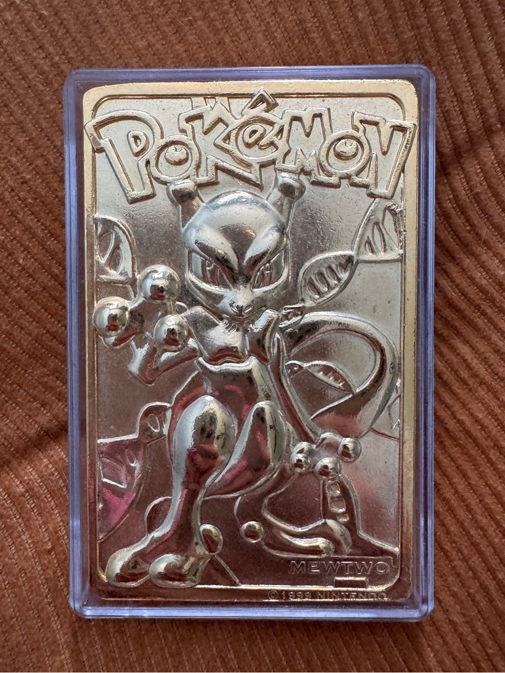 Pokémon #150 Mewtwo Special Edition 23-Karat Gold-Plated Trading Card